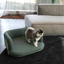 Salottino per gatti e cani da interno Cozy Medium con gatto in ambiente domestico