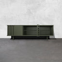 Mobile contenitore B-SIDE Sideboard 3 Ante in ambiente moderno colore verde