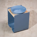 Ciotola per cani Bill Lux blu con struttura rialzata e piano in legno