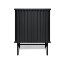 Mobile contenitore Curl Cabinet 2 ante di colore nero con design a righe verticali.