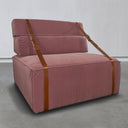 Poltrona Docker in velluto rosa antico vista frontale