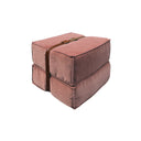 Pouf design Docker in velluto rosa cipria con dettagli in pelle