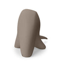 Scultura decorativa Toro Kau in gres porcellanato colore marrone caldo opaco